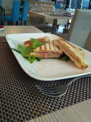 Lateral Fine Food Restaurant