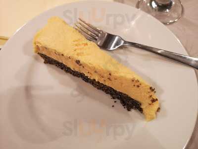 Miki's Grill & Pasta