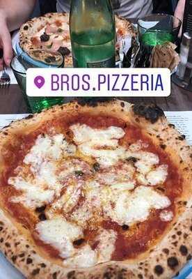 Caffe Bar & Pizzeria Bros