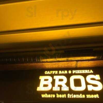 Caffe Bar & Pizzeria Bros