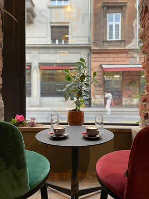 Ambar Bistro & Coffee Bar