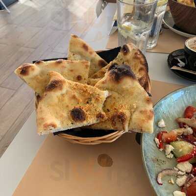 Echo Restaurant & Lounge