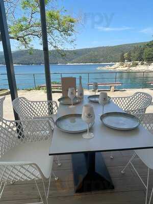 Echo Restaurant & Lounge