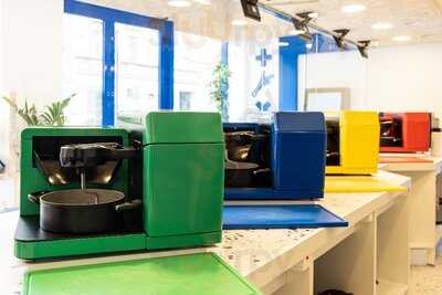 Bots&pots Robotic Restaurant