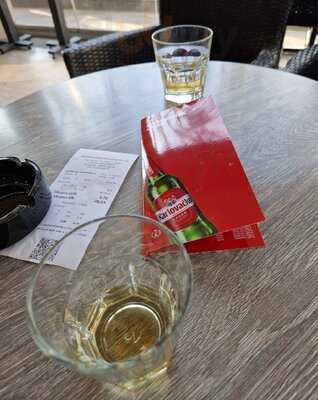 Caffe-bar Akademija.