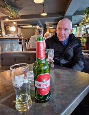 Schlosser Bar Salata