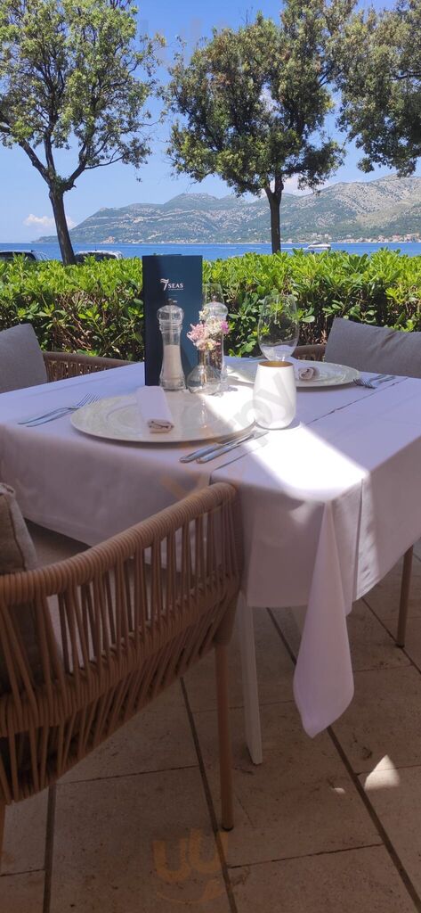 7seas Bar & Restaurant