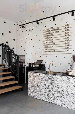 Chiacups Shop & Coffee Bar