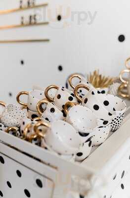 Chiacups Shop & Coffee Bar