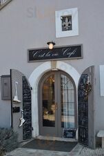 C'est La Vie Café