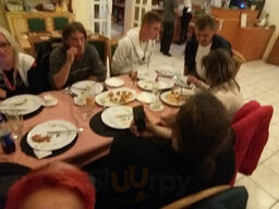 Varkert Sorozo & Pizzeria