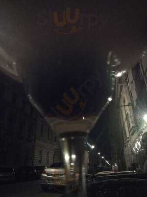 Rabbit Hole Bar & Café