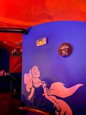 Rabbit Hole Bar & Café