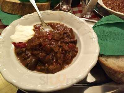 Gulyás Tunkoló Büfé