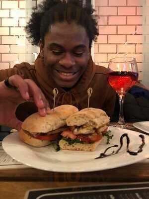 Daniel's Soups And Sandwiches