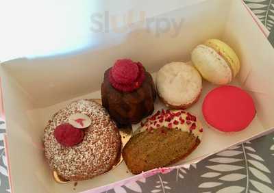 Chez Dodo Artisan Macarons And Café