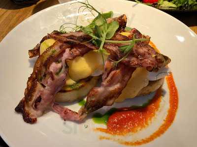 Cirkusz Restaurant, Café&bar