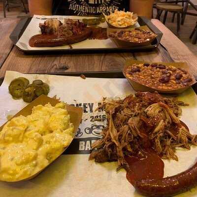 Smokey Monkies Bar-bq