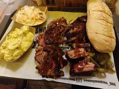 Smokey Monkies Bar-bq