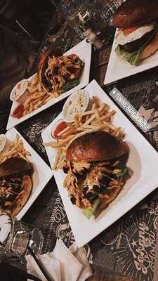 Tuning Bar&burger
