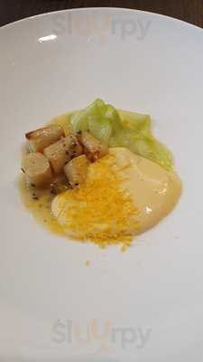 Traktor Restaurant & Bar