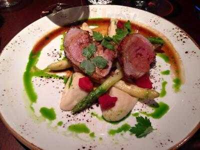 Kollazs - Brasserie & Bar