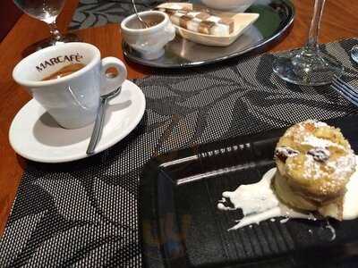 Csalogany 26 Etterem