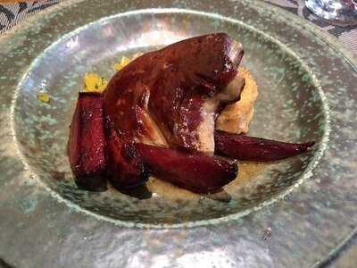 Csalogany 26 Etterem