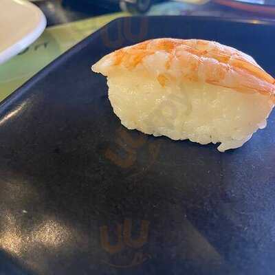 Wasabi Running Sushi & Wok Restaurant - Mom Park