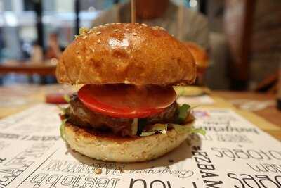 Bamba Marha Burger Bár