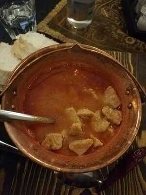 Red Pepper Vörösmarty Tér