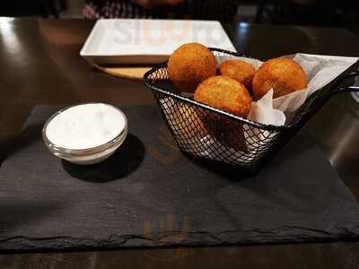 Kandalló Kézműves Pub