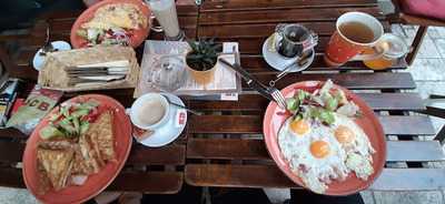 Bonnie Restro Comics