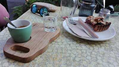 Coyote Coffee & Deli