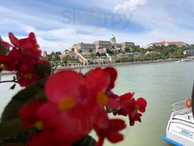 Columbus Étterem és Pub