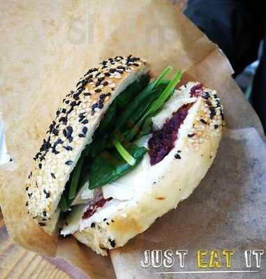 Budapest Bagel