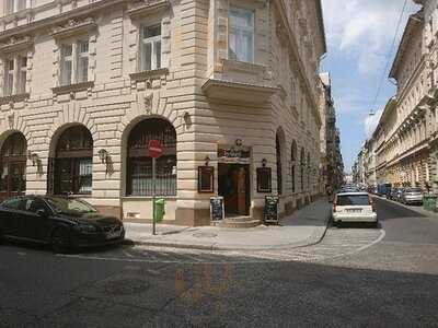 Ferdinánd Monarchia Étterem és Cseh Sörház