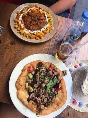 Drum Cafe Langosh & Gulash Bar