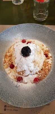 Vakvarjú Csónakház