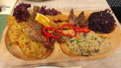 Földes Józsi Vendéglője