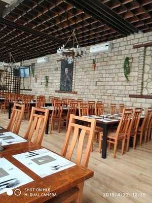 Rákóczi Grillház Étterem