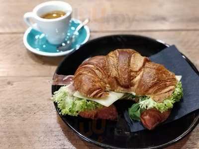 Tamp & Pull Espresso Bar