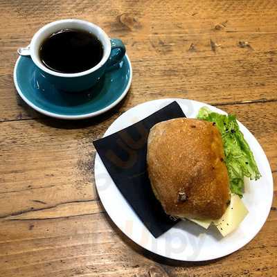 Tamp & Pull Espresso Bar