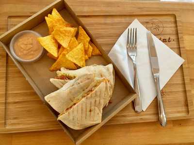 Madal Cafe - Espresso & Brew Bar