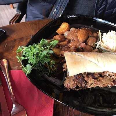 Pointer Pub & Restaurant – Váci U