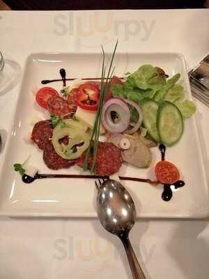 Karpatia Restaurant & Brasserie