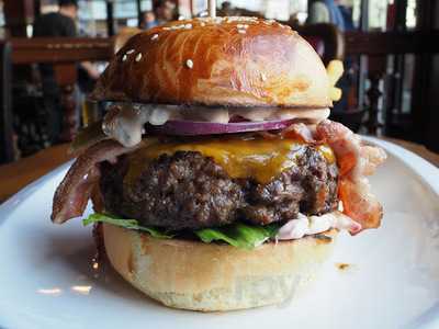 Pointer Pub & Restaurant - Bajcsy Zs. út