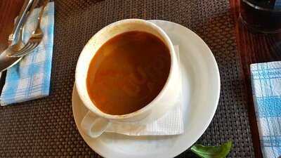 Kamara Café & Bistro