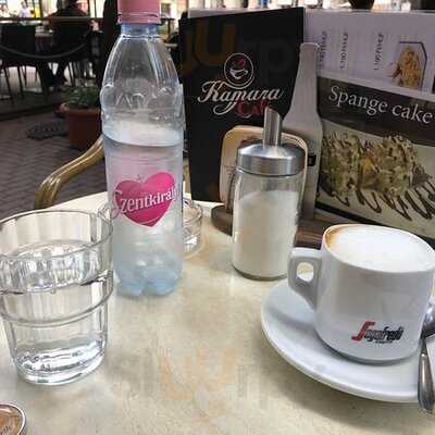 Kamara Café & Bistro