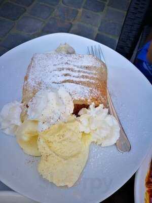 Mézeskalács Kávézó